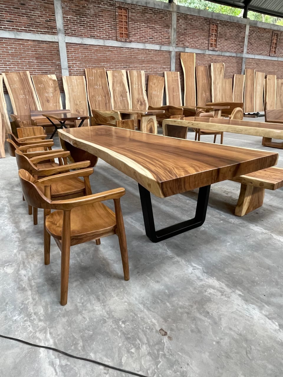 Solid Live Edge Dining Table with Steel Legs with Black Steel Legs | Monkeypod Table